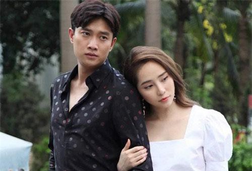  Hậu "Về nhà đi con" Quỳnh Nga xấu hổ, không dám nhìn mặt Quốc Trường 