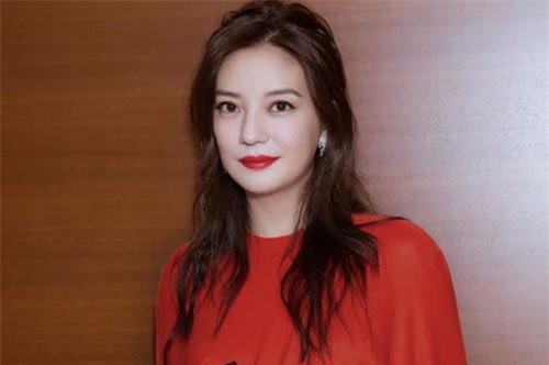 Triệu Vy lên tiếng trước tin đồn bí mật sinh “quý tử” cho chồng đại gia