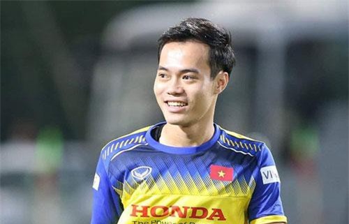 Văn Toàn: "Hàng thủ ĐT Thái Lan không quá mạnh"