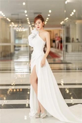 An tuong gu thoi trang nu tinh van nguoi me cua hot girl Midu-Hinh-3