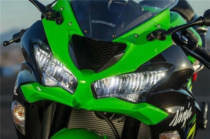 Chi tiet Kawasaki Ninja ZX-6R 2019 nang cap hoan toan moi hinh anh 5