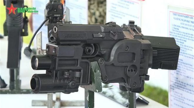 Khẩu súng đặc biệt - Vũ khí chống khủng bố cực lợi hại của Đặc công Việt Nam - Ảnh 2.