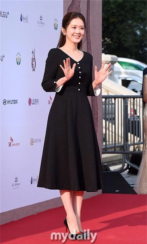 Thảm đỏ Seoul Drama Awards: Trương Ngọc Ánh - Anh Dũng tự tin, Ji Chang Wook quá bảnh, Jang Nara bị dàn mỹ nhân lấn át - Ảnh 5.