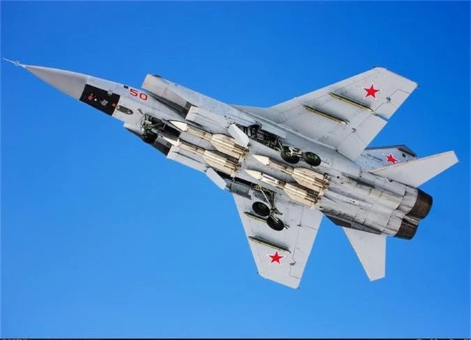 Vi sao MiG-31BM duoc coi la tiem kich danh chan vo dich toan cau?-Hinh-13