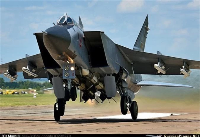 Vi sao MiG-31BM duoc coi la tiem kich danh chan vo dich toan cau?-Hinh-9