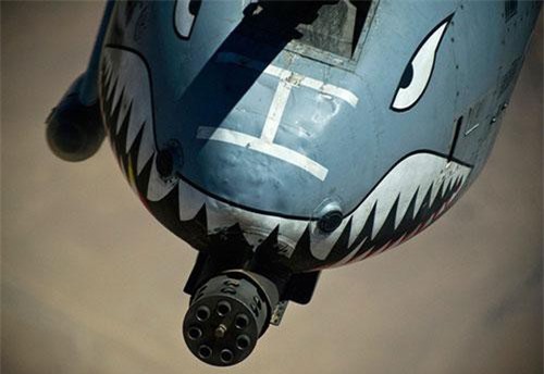 Hãy quên F-35 đi: "Lợn lòi" A-10 sẽ tiếp tục "thống trị chiến trường" với đôi cánh mới?