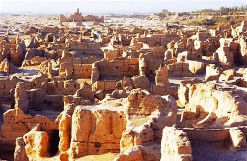 Vì sao thành cổ Lâu Lan mất tích?