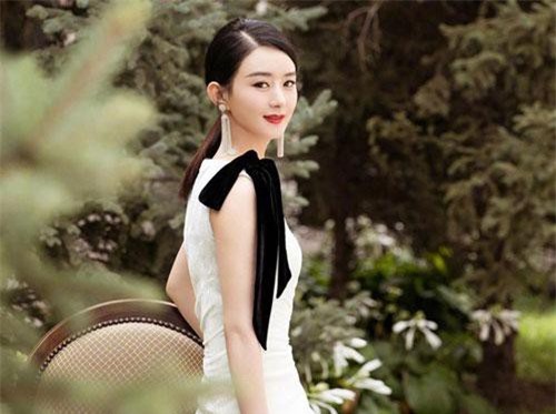 Triệu Lệ Dĩnh: Hậu tin đồn hoãn đám cưới vô thời hạn, bất ngờ thừa nhận áp lực sau khi làm mẹ