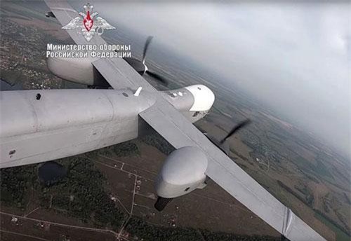 Máy bay không người lái nặng 6 tấn của Nga lần đầu cất cánh