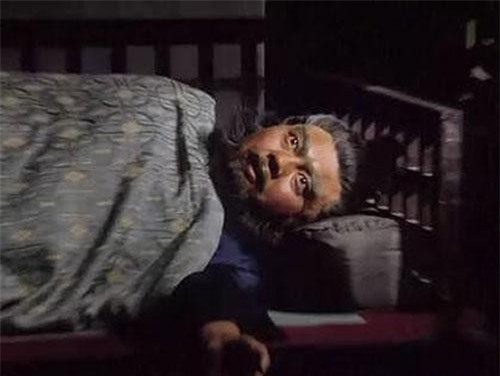 Vì sao hổ tướng Trương Phi mở mắt trừng trừng khi ngủ?