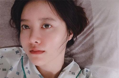 NÓNG: Goo Hye Sun nhập viện gấp để "phẫu thuật khối u" giữa bão ly hôn chấn động
