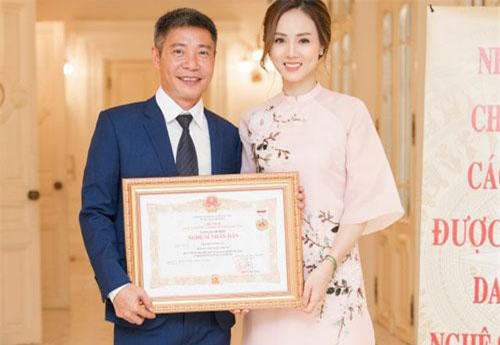 Bạn gái Công Lý tiết lộ điều xúc động ngày “cô Đẩu” nhận danh hiệu NSND