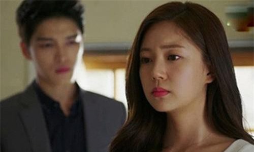 Cay đắng phát hiện con gái không phải là con ruột của mình và sự thật đớn đau hơn thế