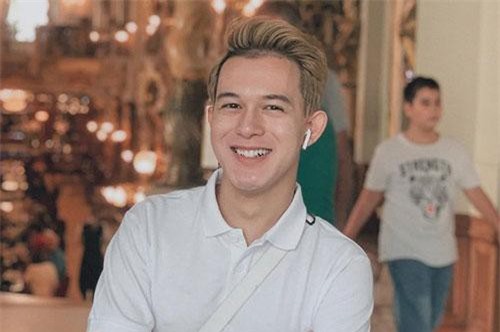 Hậu "Về nhà đi con" Quang Anh "lột xác" khác lạ