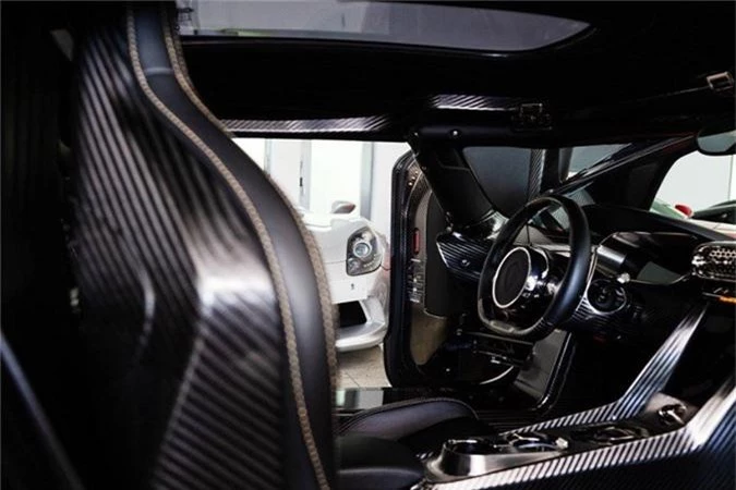 Koenigsegg Regera phu carbon 