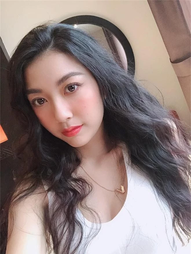 Á hậu 3 Miss International 2015 Thúy Vân gây ngỡ ngàng khi trở lại thi Hoa hậu Hoàn vũ Việt Nam 2019 - Ảnh 4.