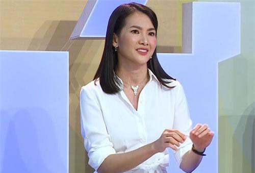 Người mẫu Anh Thư trải lòng về cuộc sống 8 năm làm mẹ đơn thân