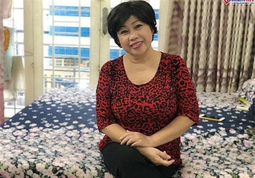 Phi Phụng: 30 năm chuyên trị vai phụ, bán sữa chua nuôi cả gia đình