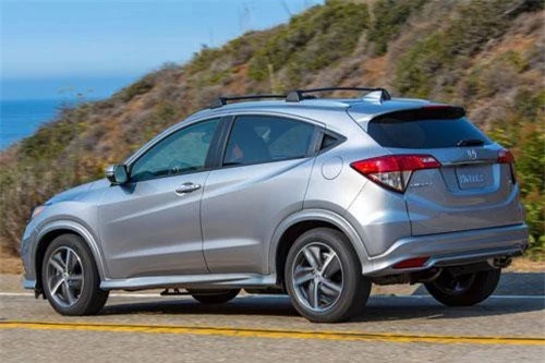 10. Honda HR-V (doanh số: 2.741 chiếc).