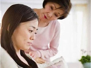 Chì chiết con dâu luộm thuộm, con trai nói một câu khiến bà mẹ sững người