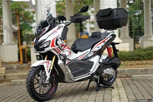'Soi' xe ga địa hình Honda ADV 150 độ phong cách Touring