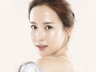 Lấy hai loại bột này trộn đều với sữa chua, mật ong rồi thoa lên mặt, sau 2 tuần điều bất ngờ sẽ đến