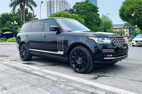 SUV hạng sang Range Rover LWB hơn 6 tỷ ở Hà Nội