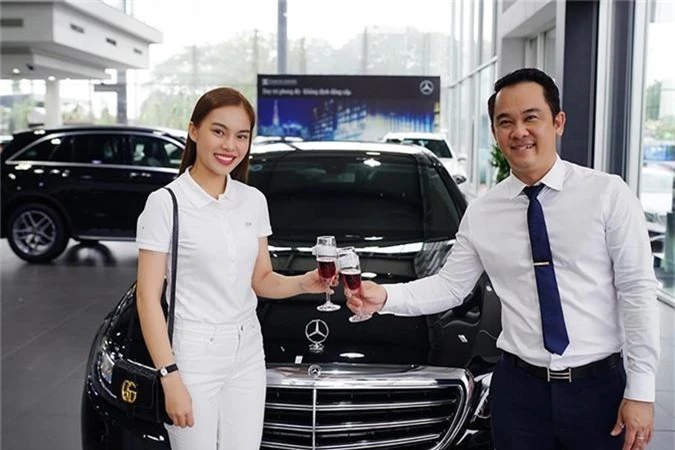 Giang Hong Ngoc tau xe sang Mercedes-Benz E-Class hon 2 ty-Hinh-2