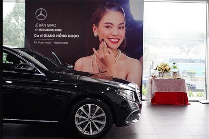 Giang Hong Ngoc tau xe sang Mercedes-Benz E-Class hon 2 ty-Hinh-8