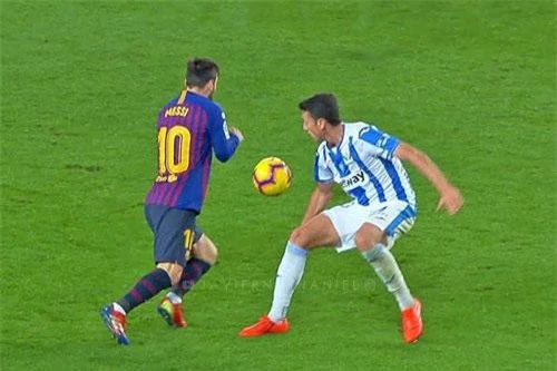 Messi (trái) có không ít tình huống xử lý đẹp mắt.