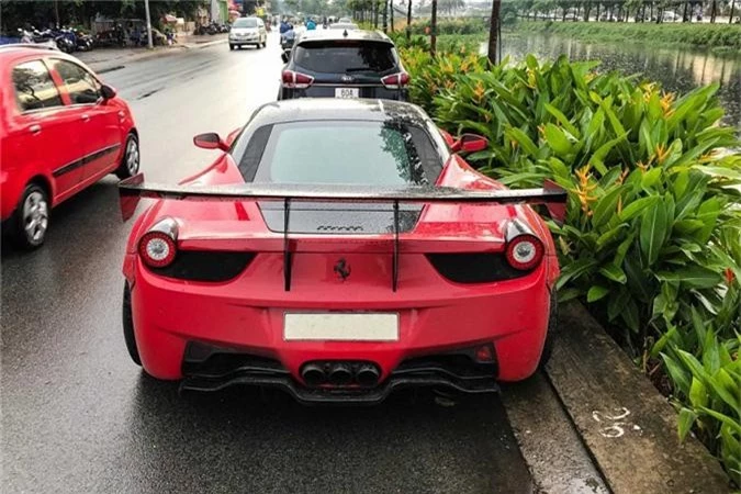 Sieu xe Ferrari 458 Liberty Walk tai xuat tren pho Sai Gon-Hinh-4