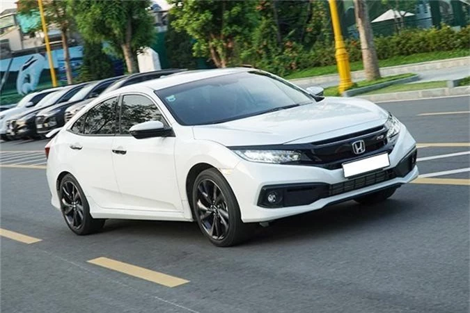 Trai nghiem Honda Civic RS moi tu 929 trieu tai Viet Nam-Hinh-15