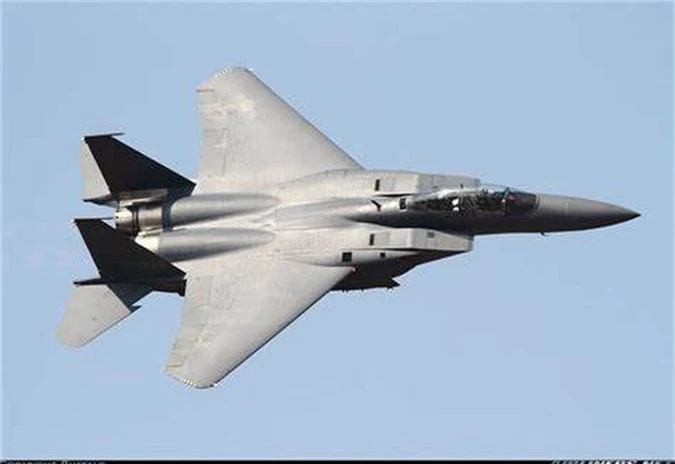 Trieu Tien dung mo hinh F-15K cua Han Quoc de… tap nem bom?-Hinh-5