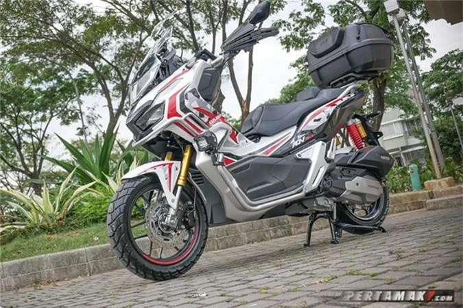 Xe ga dia hinh Honda ADV 150 do phong cach Touring-Hinh-5