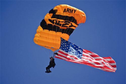 Khó tin những loại vũ khí Mỹ vừa mang ra khoe