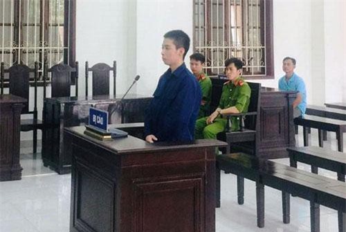 Vĩnh Long: Dìm chết anh trai, em lãnh án 6 năm tù