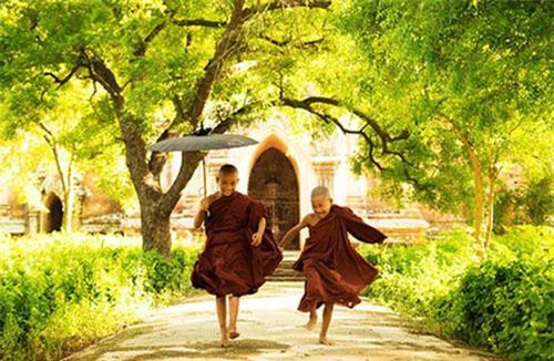 “Làm sao sống thanh thản, vứt bỏ mọi buồn lo?”