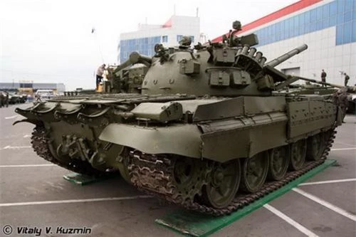 Xe tăng T-55AM thế hệ mới nhìn từ phía sau. Ảnh: Vitaly V. Kuzmin.