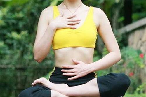 6 hành động đơn giản trước khi ngủ được coi là bài thuốc trường thọ