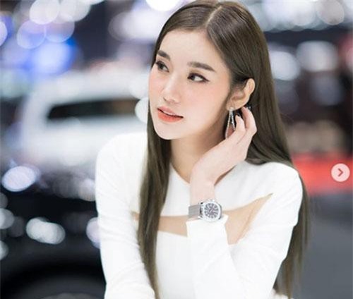 "Thiên thần áo tắm triệu fan" Thái Lan đẹp mê hồn nhờ môn tập "nhà giàu"