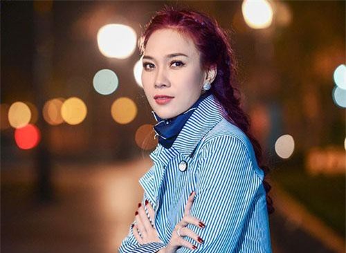 Mỹ Tâm gây thương nhớ với bộ ảnh dạo phố đêm