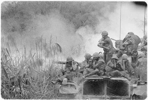 Xe tăng M48 Patton là loại xe tăng được coi là thành công nhất trong Chiến tranh Việt Nam và cực kỳ phù hợp với chiến trường này. Nguồn ảnh: Pinterest.