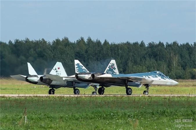 Su-57 Nga tap bay mao hiem ron nguoi truoc them MAKS-2019-Hinh-5