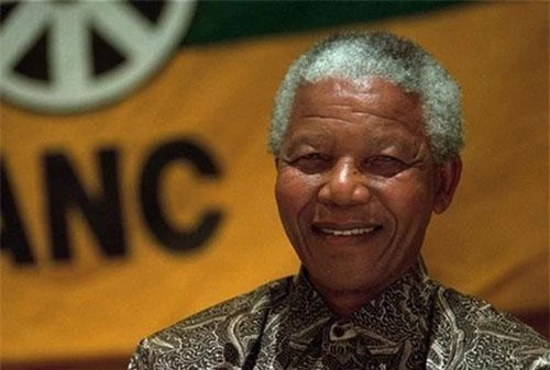 Tổng thống Nam Phi Nelson Mandela là biểu tượng của phong trào chống phân biệt chủng tộc apartheid. Ông là một trong những nhân vật quan trọng nhất lịch sử thế kỷ 20.