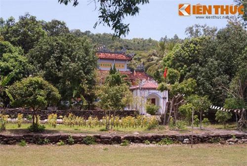 Chùa Đá Trắng nổi tiếng nhất Phú Yên có gì đặc biệt?