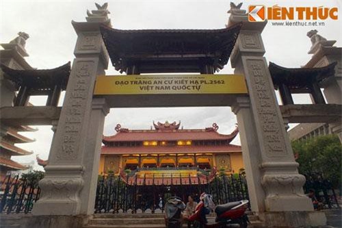 Vẻ đẹp khó tin trong chính điện mới của Việt Nam Quốc Tự