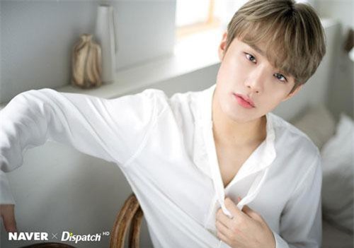 Mới 20 tuổi nhưng idol nam này đã dành cả nửa cuộc đời để làm thực tập sinh, cuối cùng cũng được debut