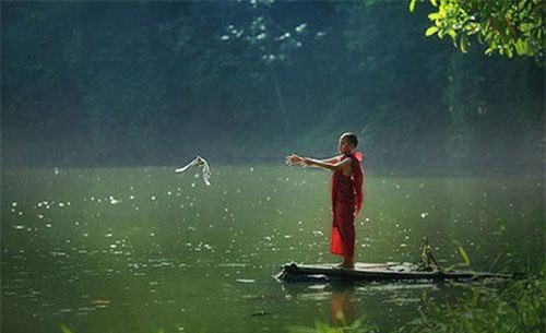 2 điều tưởng nhỏ nhưng gây tổn hại phúc đức trầm trọng