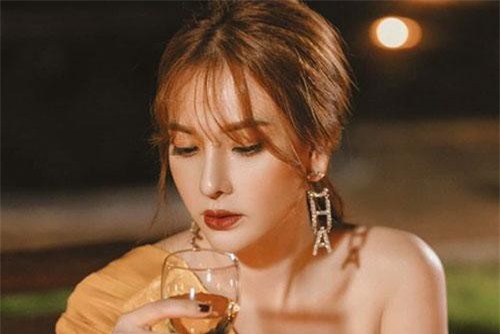 Sau scandal để đời, đây là hành động "cấm kỵ" mà Thu Thủy chưa dám lặp lại