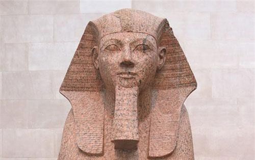 Pharaoh nữ tiếm quyền, giả làm đàn ông vĩ đại nhất Ai Cập cổ đại